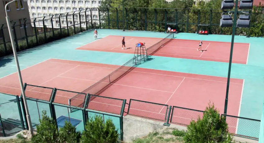 Теннисный корт в санатории Целебный Нарзан в Кисловодске
